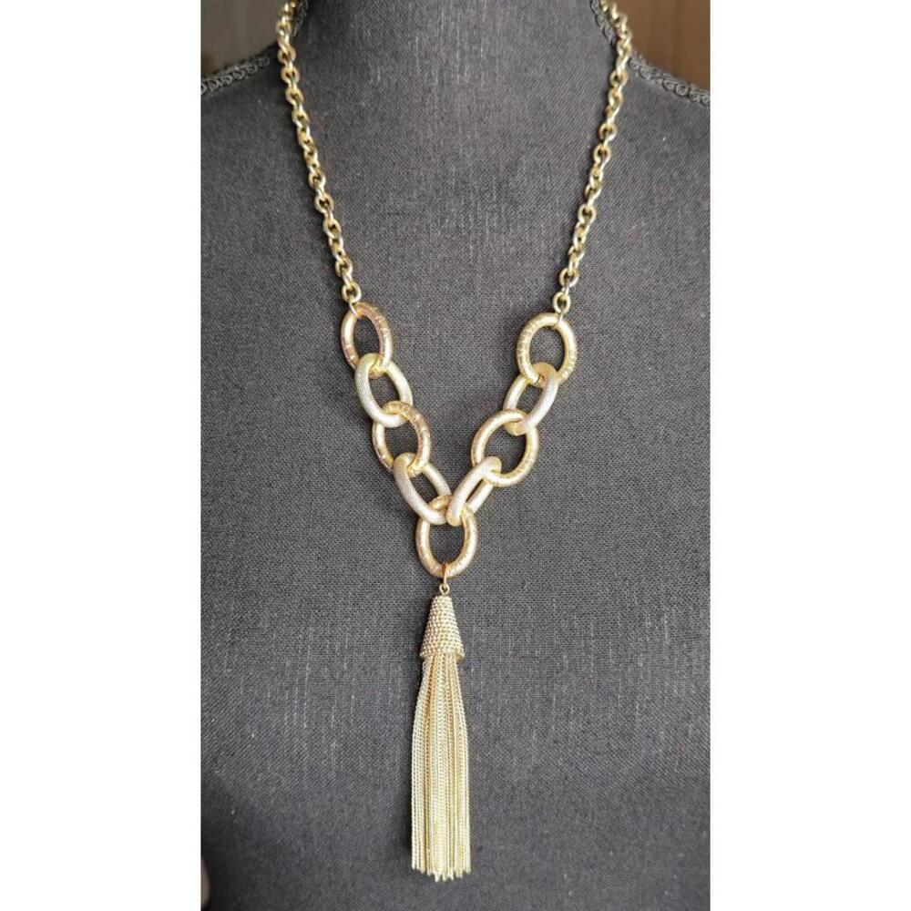 Elegant Gold Chunky Chain Necklace with Tassel